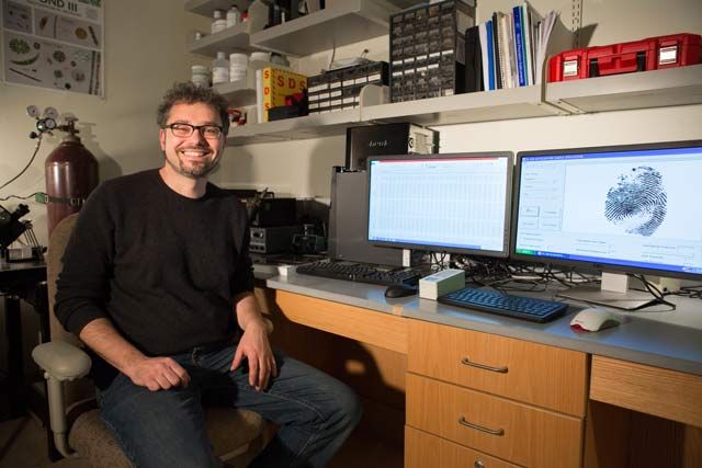 Dr. Bjoern Ludwar, who developed MATLAB algorithms to quantify fingerprint asymmetry.