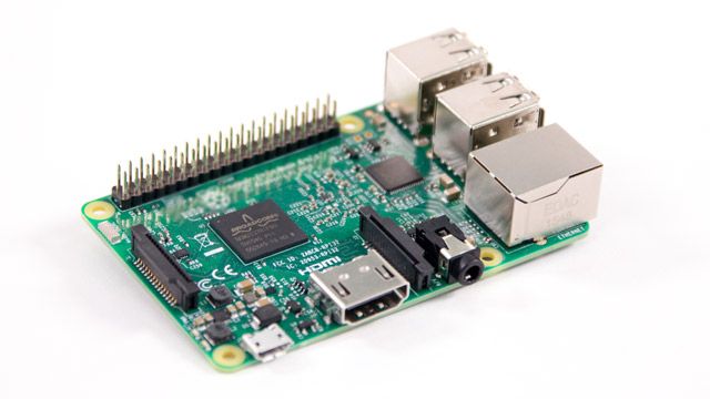 Placa Raspberry Pi como ejemplo de plataforma integrada utilizada para prototipado de modelos de sistemas de audio desarrollados en MATLAB o Simulink, sin necesidad de desarrollar software integrado adicional.